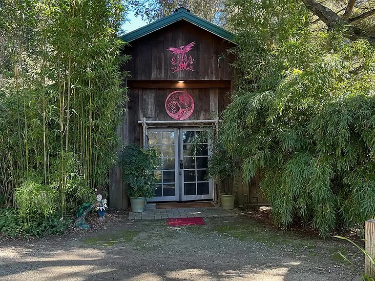Hambey Ln — Photo 2