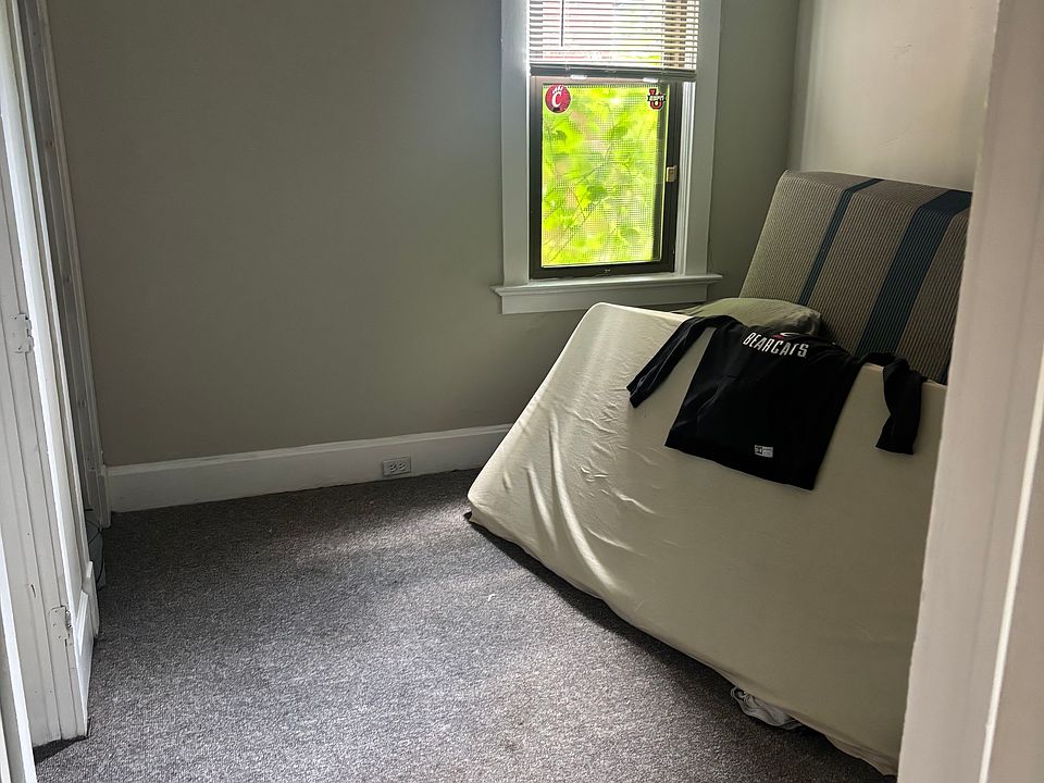 Bedroom #1