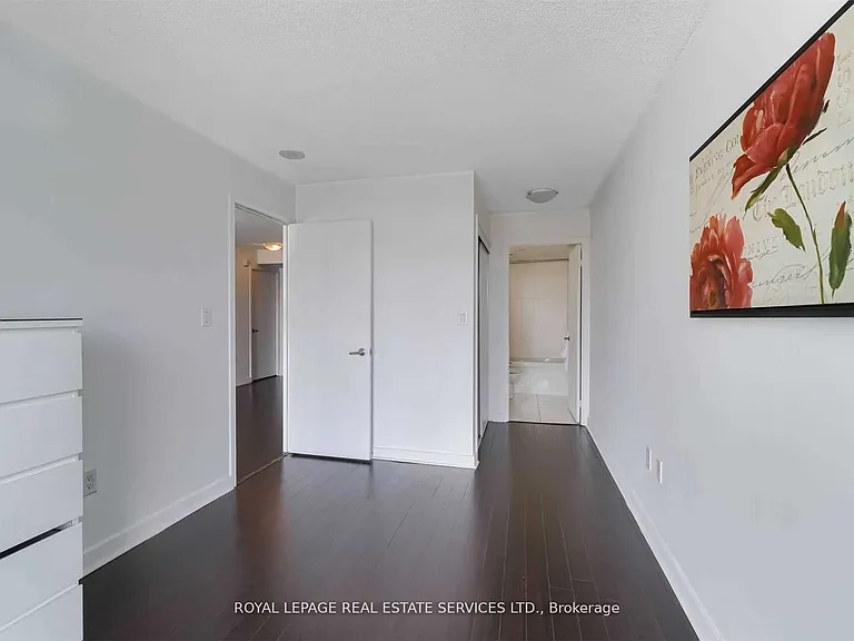 25 Capreol Ct #1105 — Photo 18