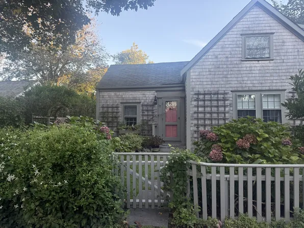 17 Milk St, Nantucket, MA 02554