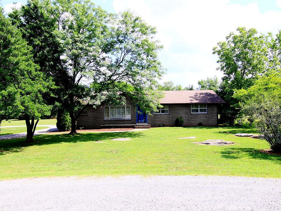 1st image of 709 Cathy Ct