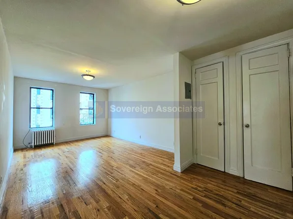 282 Cabrini Boulevard 3E image 2 of 8