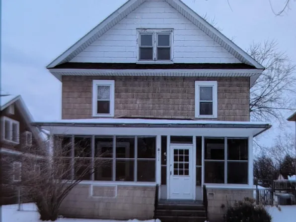 2718 Taylor St NE, Minneapolis, MN 55418