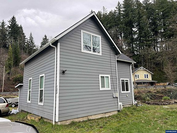 5th image of 133-155 NW Alder St