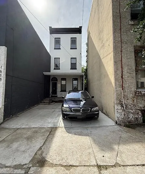 1620 N 26th St — Photo 26