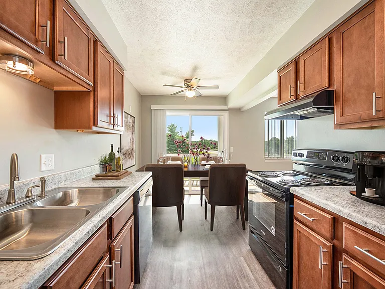 Georgetown Estates — Photo 16