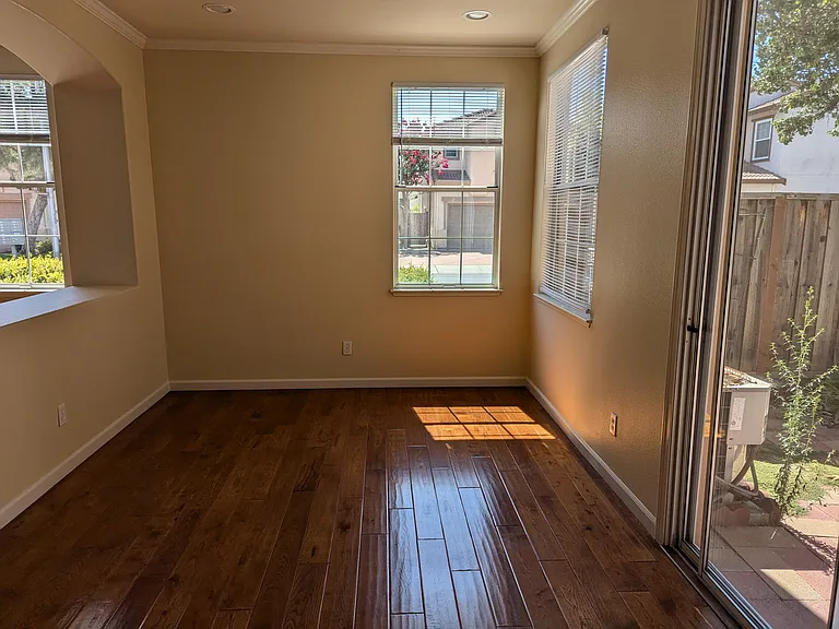 2228 Lenox Pl — Photo 17
