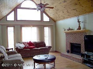 4th image of 135 Morning Star Ln