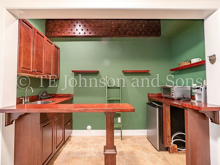 1112 Oakencroft Ct — Photo 44
