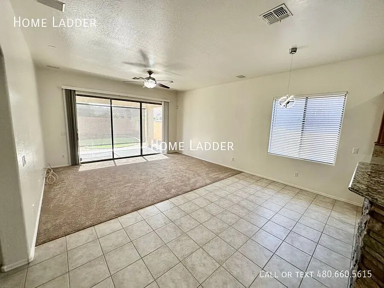 6822 S 55th Ln — Photo 9