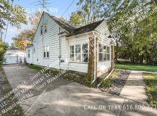 542 Fairfield Ave NW, Grand Rapids, MI 49504