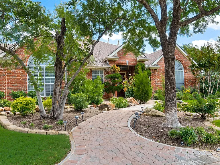 422 Willet Dr — Photo 2