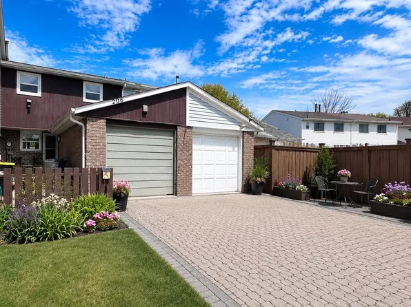 206 Royal Salisbury Way, Brampton, ON L6V 3J9