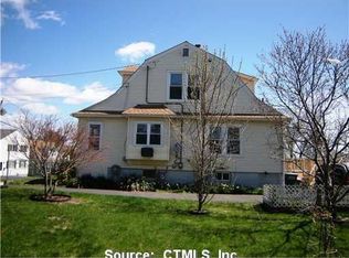 124 Harmony St, Bridgeport, CT 06606