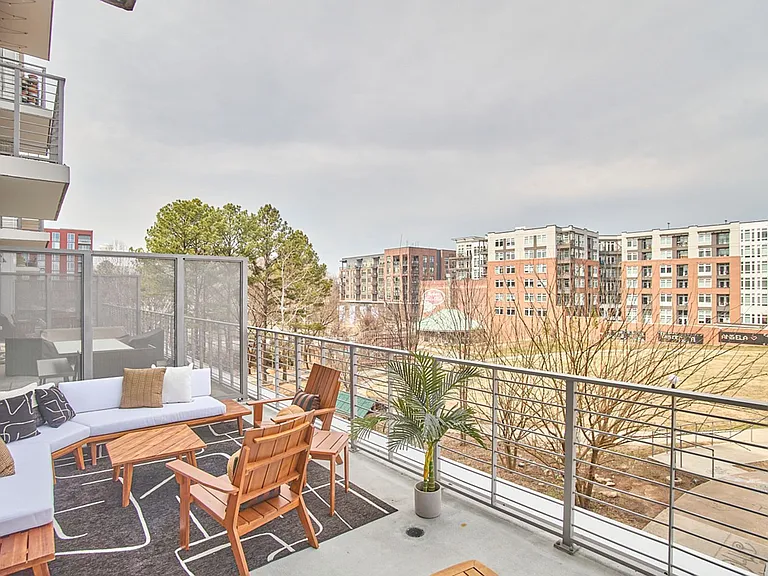 214 Hunt St #306 — Photo 25