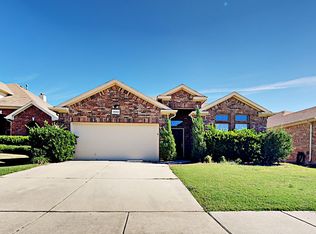 10004 Butte Meadows Dr, Fort Worth, TX 76177