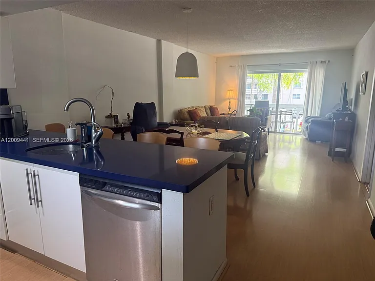 100 Edgewater Dr #236 — Photo 3