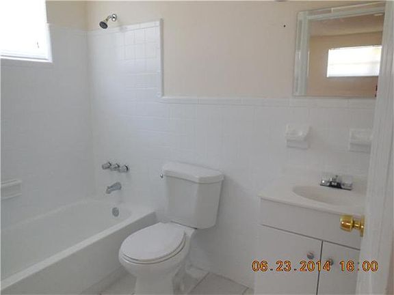 3rd image of 17126 NW 19th Ave