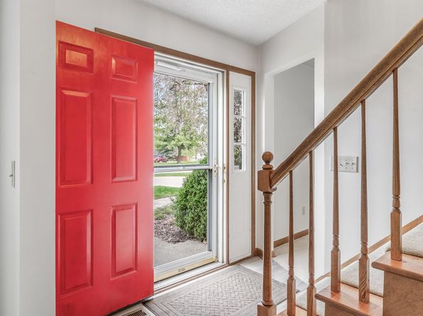 7910 Moss Grove Pl, Fort Wayne, IN 46825