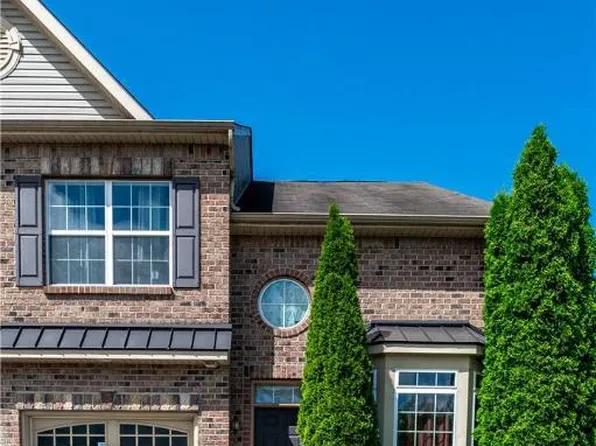 263 Milkweed Dr, Allentown, PA 18104