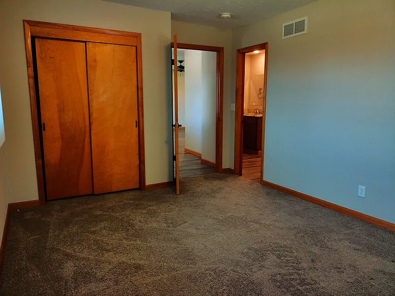 1711 Short St — Photo 6