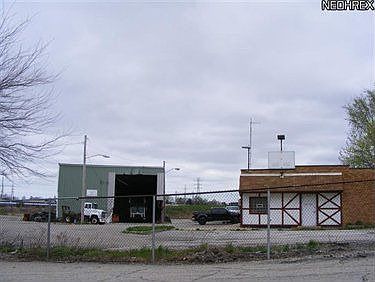 1st image of 7515 Grand Division Ave