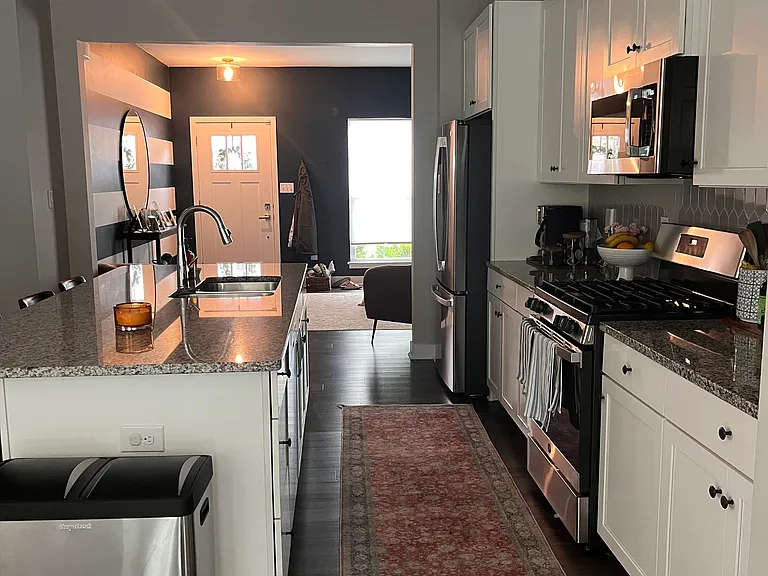 1411 Berry Dr — Photo 2