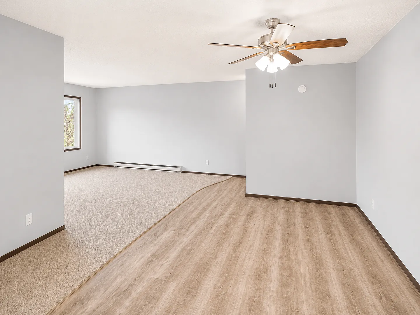 Lakeview Apartments — Photo 4