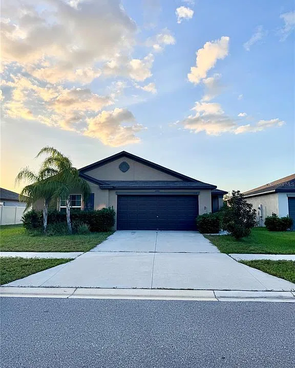 5535 Blue Azure Dr