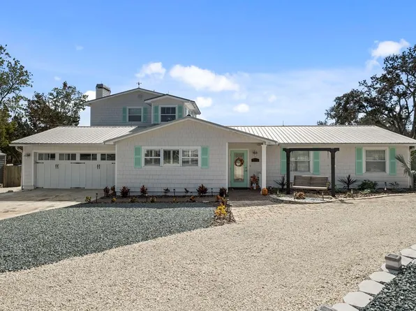 16550 Hodges Ave, Cedar Key, FL 32625