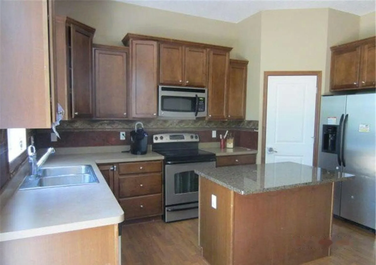 5073 Dunkirk Place North — Photo 2