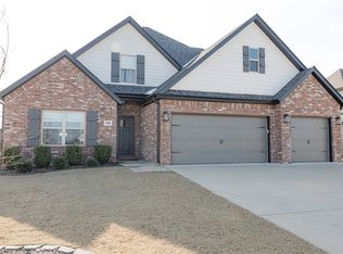 329 Ceola Ave, Springdale, AR 72762