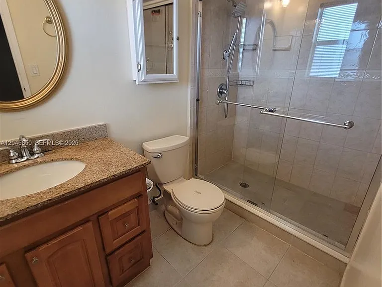 1800 N Lauderdale Ave #1210 — Photo 7