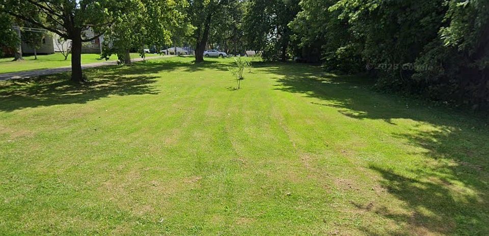 1st image of 4th St SE