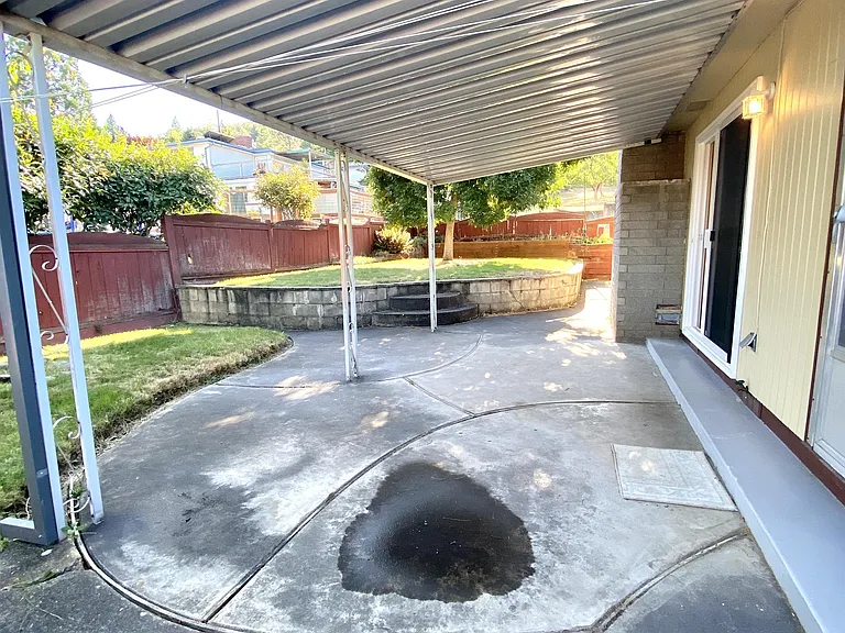 340 Wiley St — Photo 22