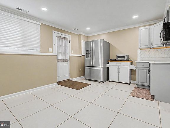 5th image of 9826 Gabon Ct Floor Basement
