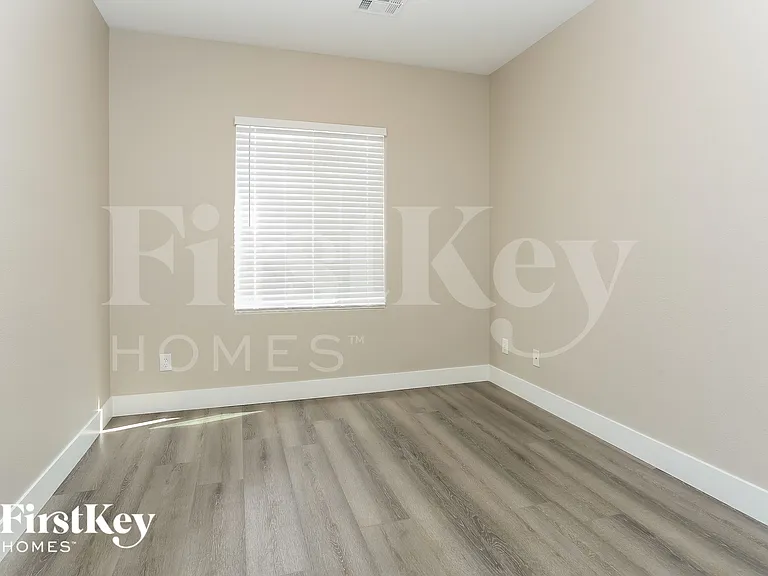 6834 Dovecote Ave — Photo 10