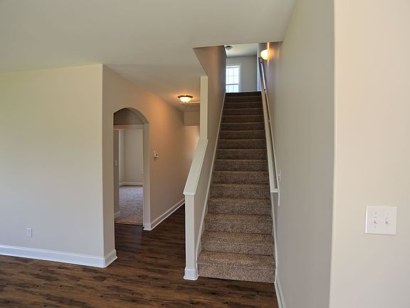 Photo of Similar Construction