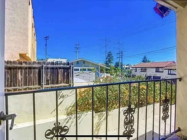 1111 Eureka St #8 — Photo 25