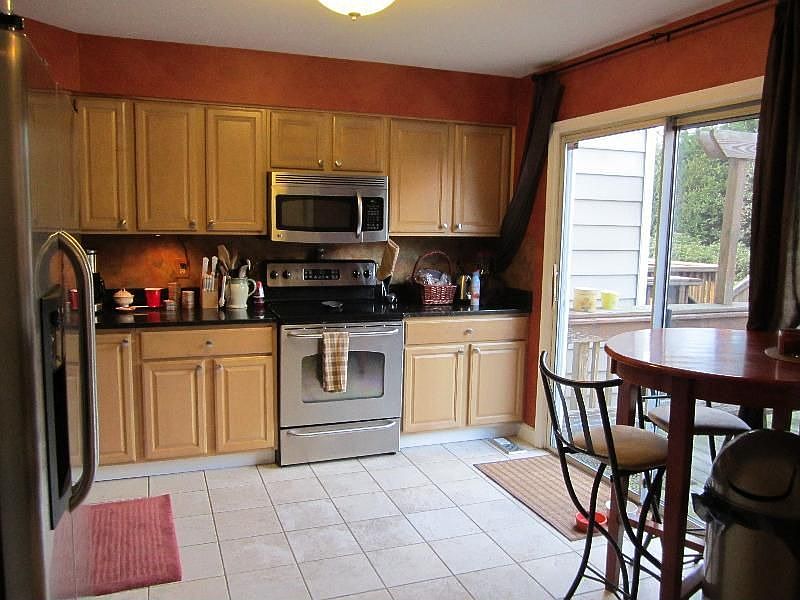 2nd image of 4642 Luxberry Dr