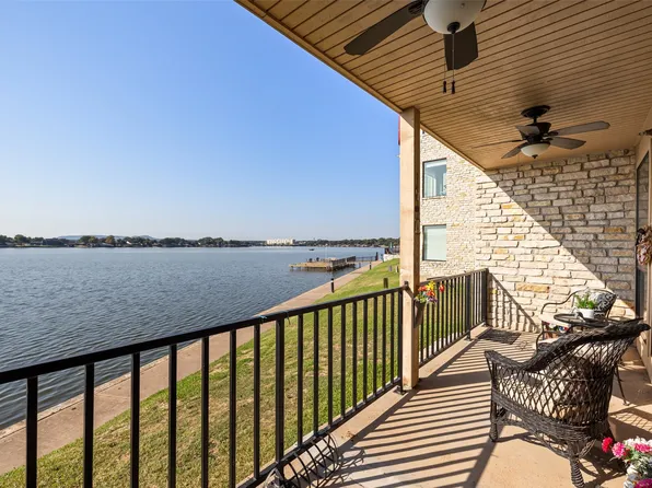 401 E Pearl St APT 2101, Granbury, TX 76048
