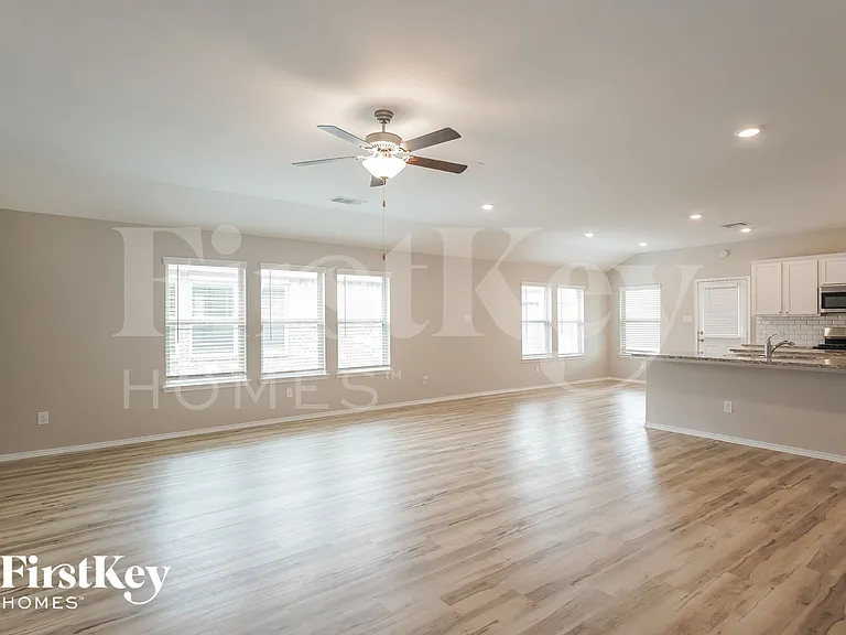 3211 Calla Lily Trl — Photo 3
