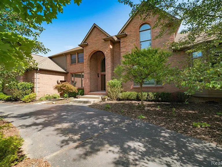 1591 Eagle Trl — Photo 8