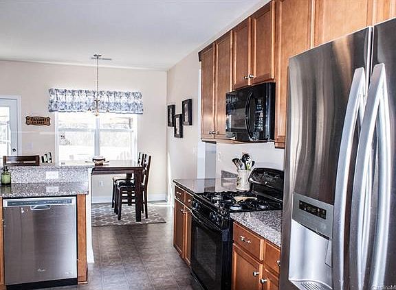 4th image of 536 Millstream Dr