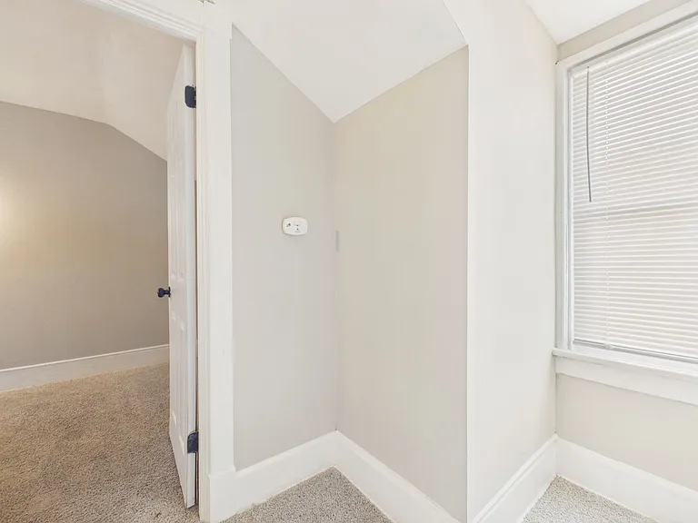 2614 Lexington St — Photo 27