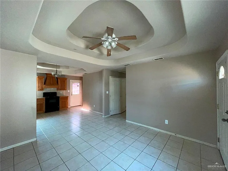 805 W Bronze Dr #4 — Photo 8
