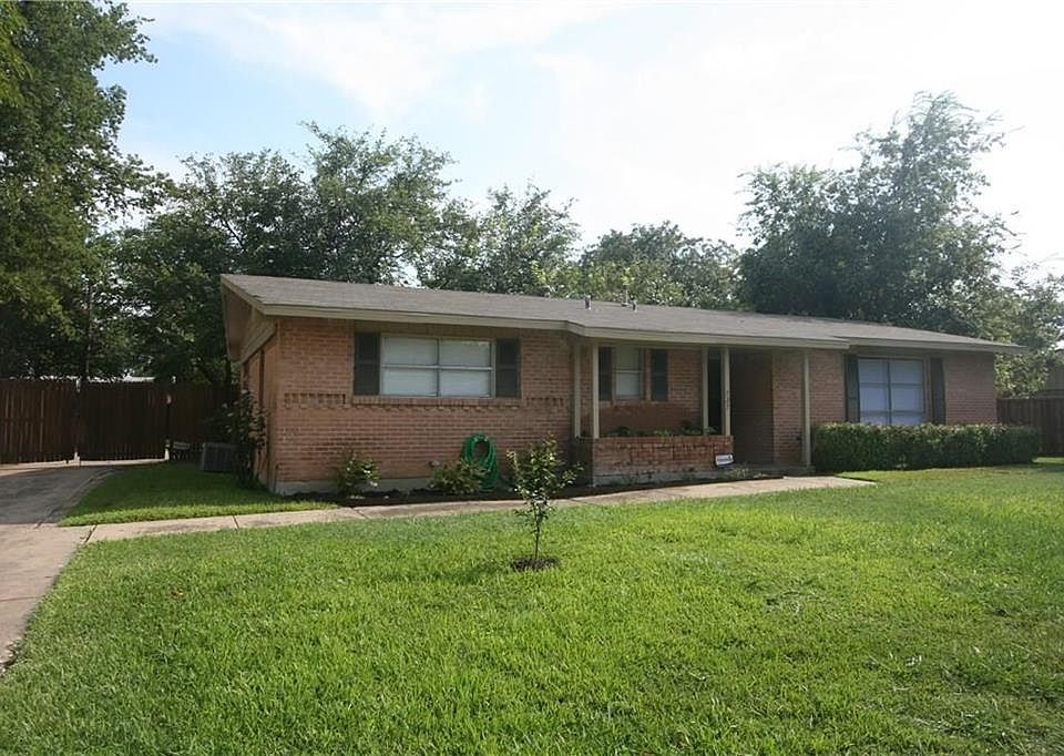 1st image of 727 Silverstone Dr