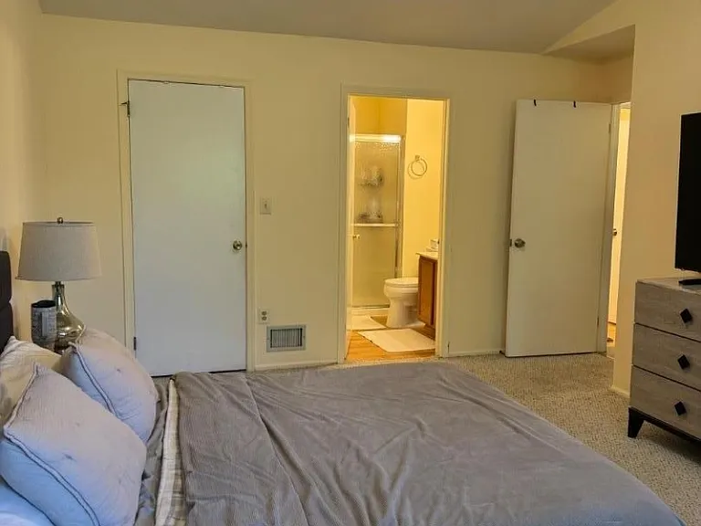 1410 Pinhorn Dr — Photo 7
