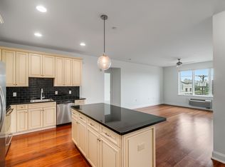 340A Old River Rd #418, Edgewater, NJ 07020