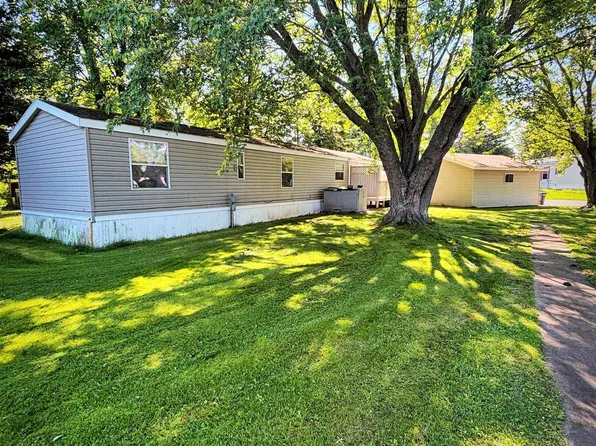 1721 Spruce St, Ashland, WI 54806